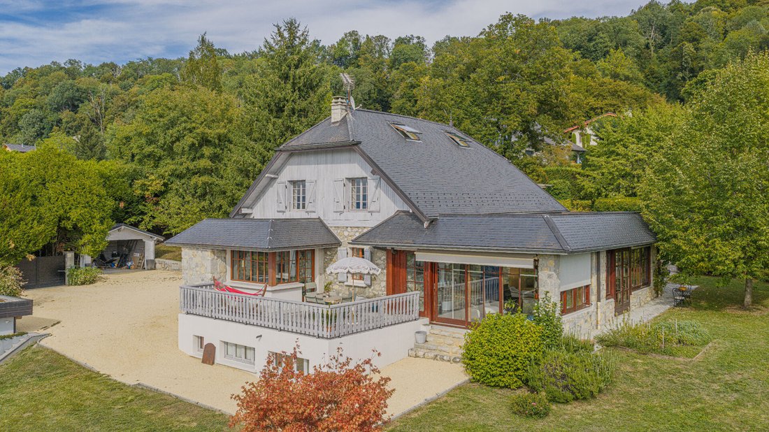 Villa in Pugny-Chatenod, Auvergne-Rhône-Alpes, France 3 - 19078010