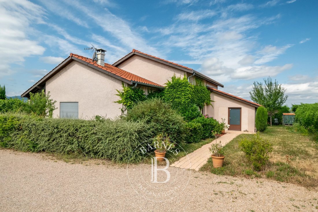 Haus in La Tour-de-Salvagny, Auvergne-Rhone-Alpen, Frankreich 2 - 17345307