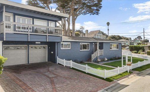 House in Pacific Grove, California, United States 1