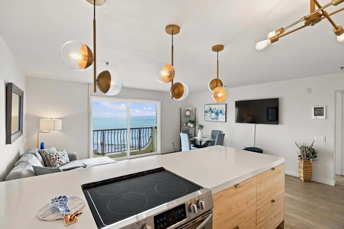 Condo in San Diego, California, United States 3 - 19059444