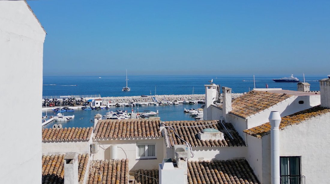 Wohnung in Puerto Banús, Marbella, Spanien 1 - 19082841
