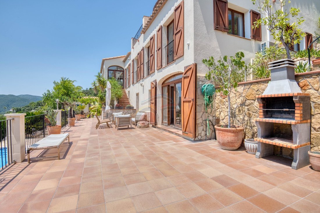 Villa a Girona, Catalogna, Spagna 3 - 19083047