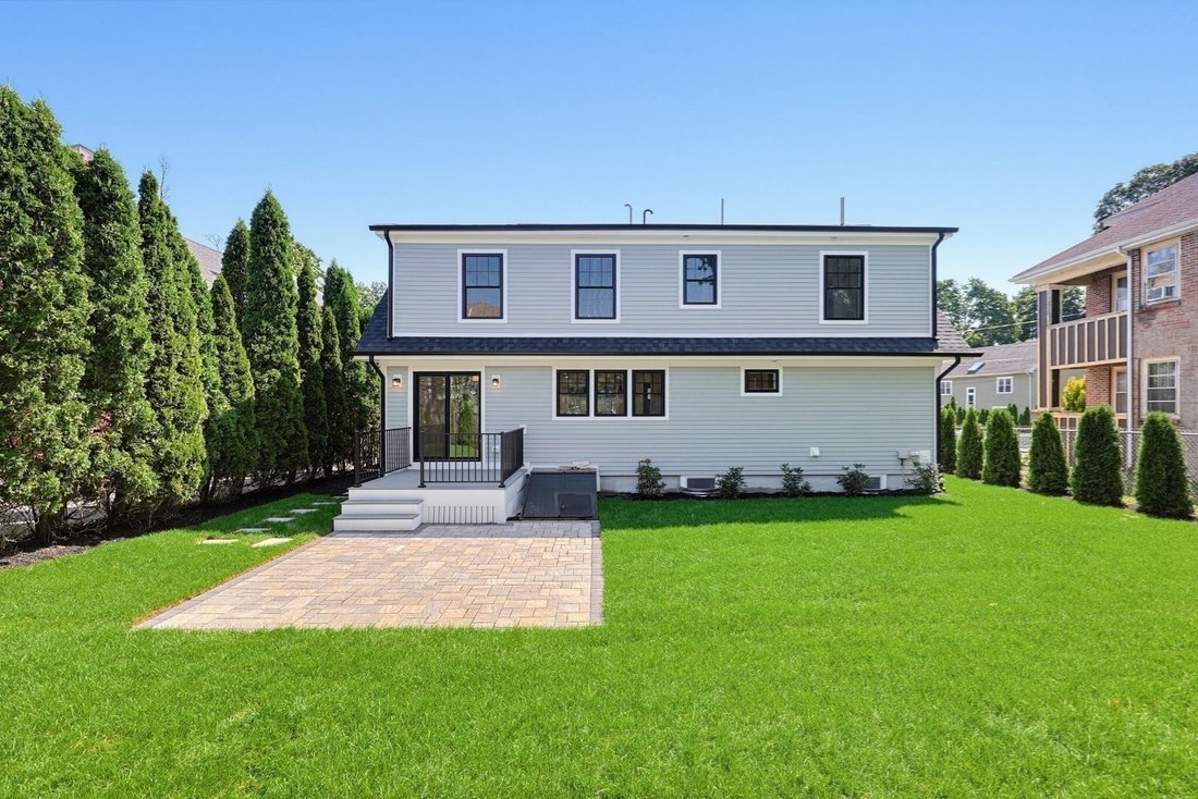 Casa a Newton, Massachusetts, Stati Uniti 2 - 18741312
