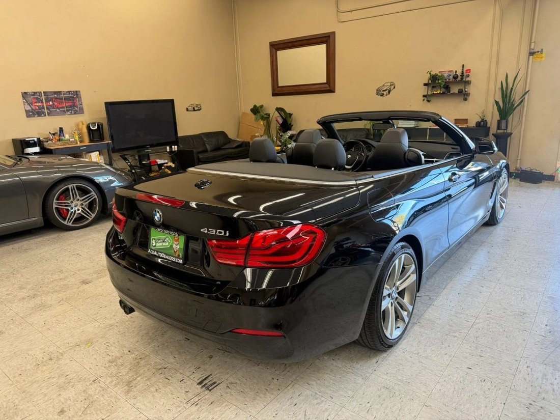Cabriolet in Martinez, CA, United States 3 - 19081642