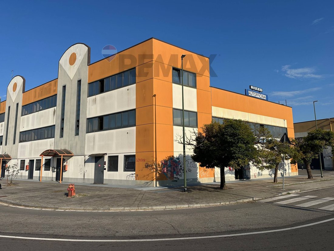 Autres à Centro, Sesto San Giovanni, Lombardie 4 - 19076196