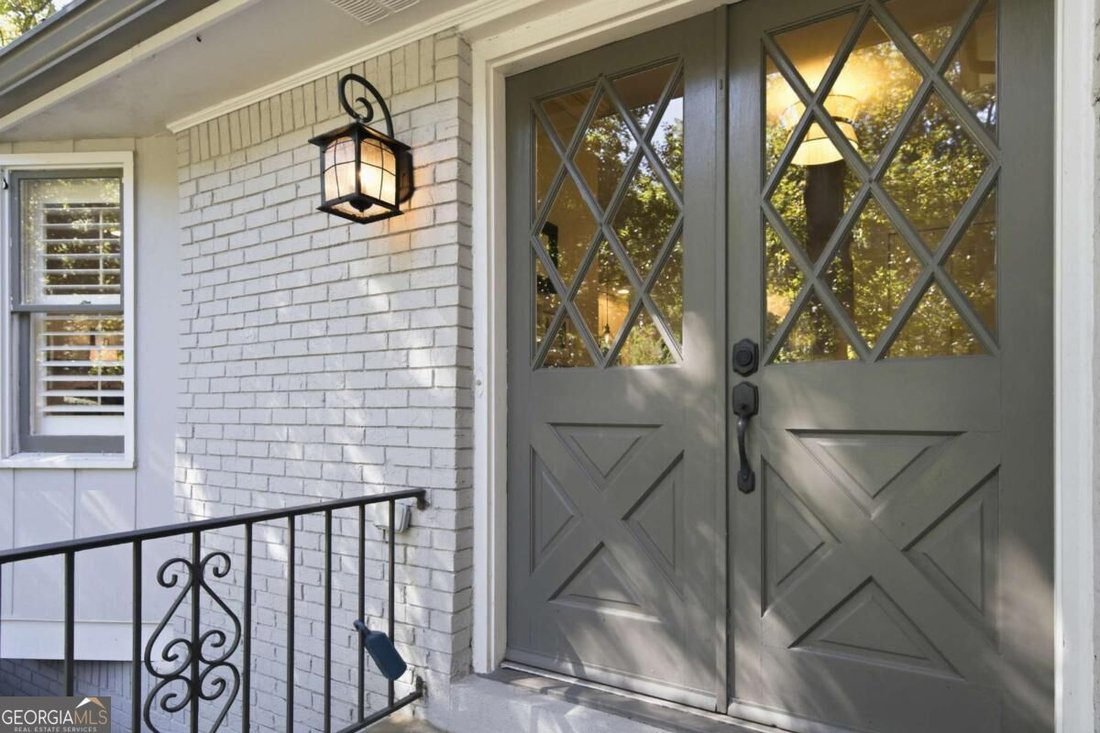 House in Dunwoody, Georgia, United States 2 - 19079936