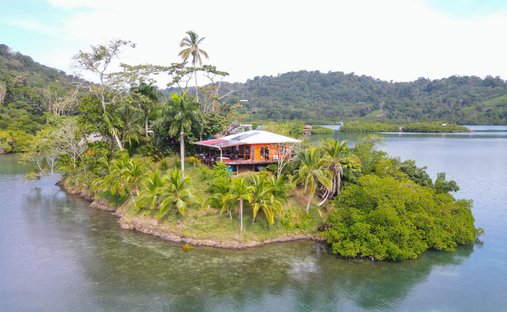 House in Cauchero, Bocas del Toro Province, Panama 1