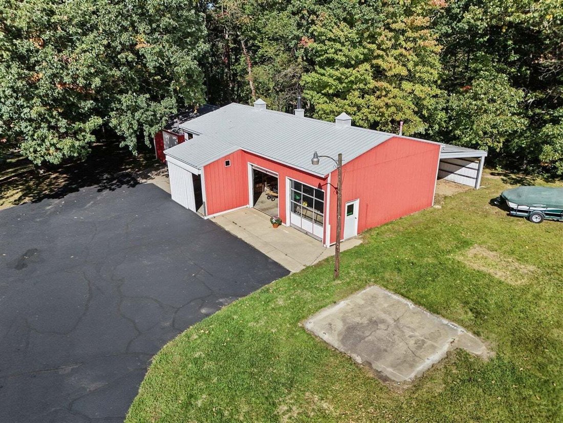 House in Richland, Michigan, United States 2 - 19081088