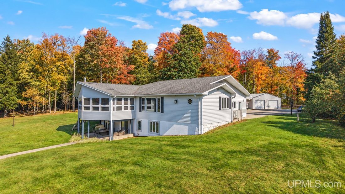 Casa a Munising, Michigan, Stati Uniti 3 - 19083765