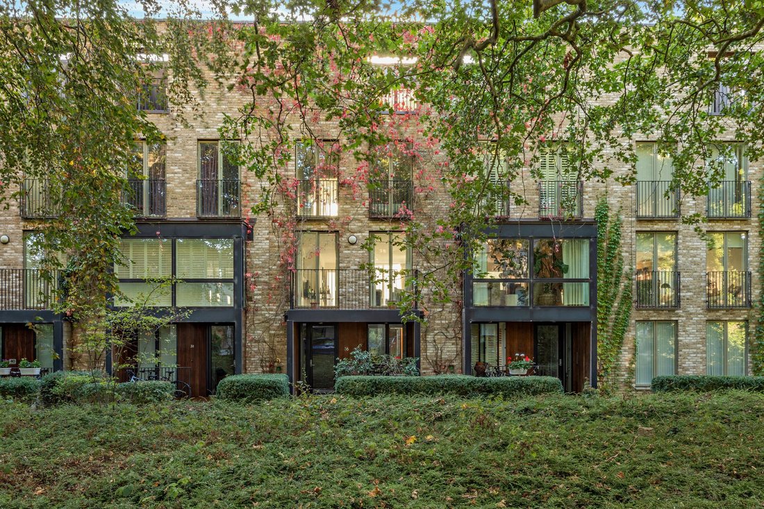 House in Cambridge, England 1 - 19077153