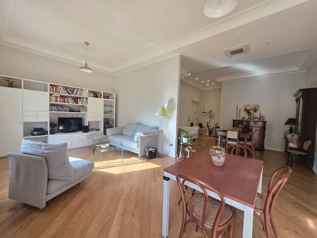 Apartment in Centro, Salerno, Campania 1 - 19076173