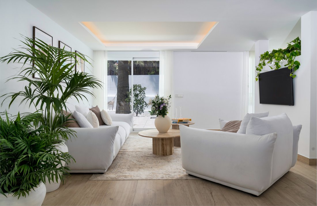 Villa en Playa Puerto Banús, Marbella, España 2 - 19077208
