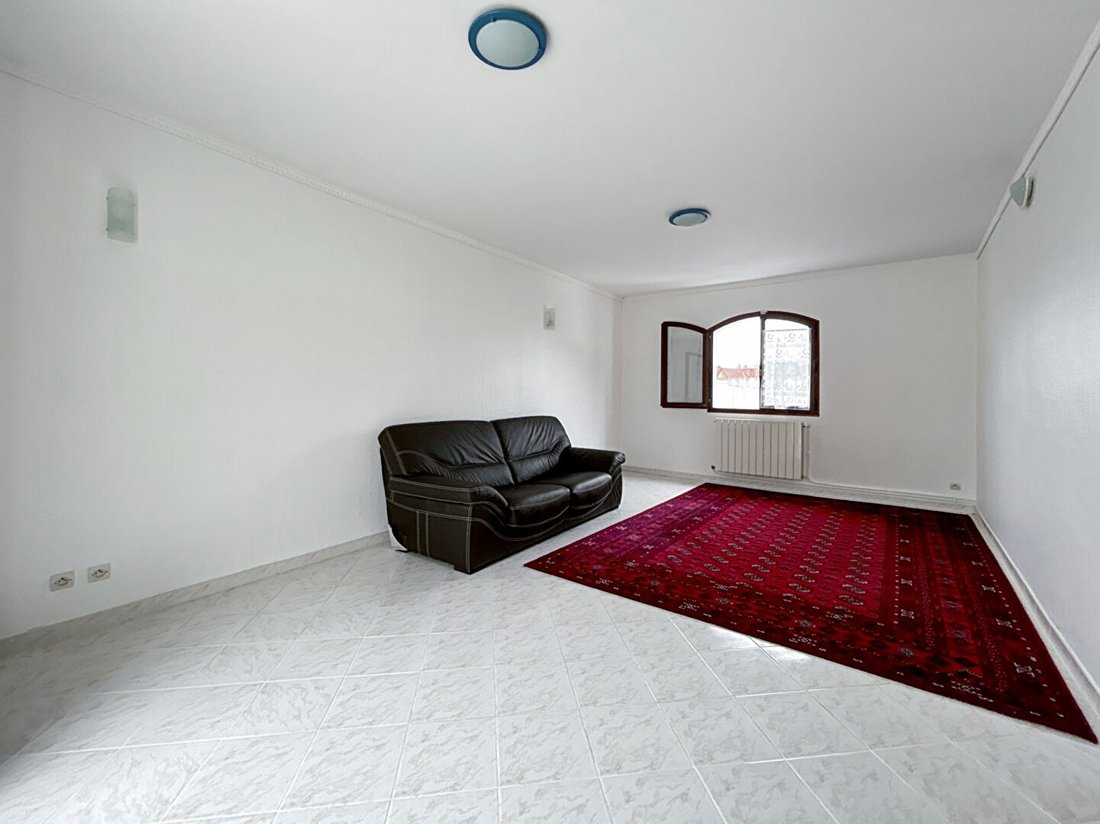 Casa en Vitry-sur-Seine, Isla de Francia, Francia 5 - 19079391