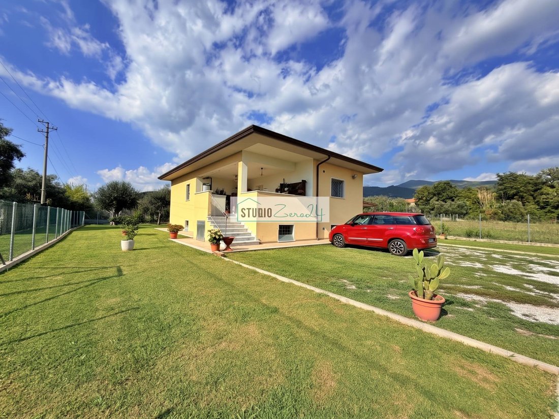 Villa a Seravezza, Toscana, Italia 1 - 19076199