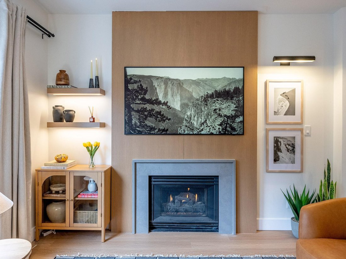 Condo in Whistler, British Columbia, Canada 4 - 19076393