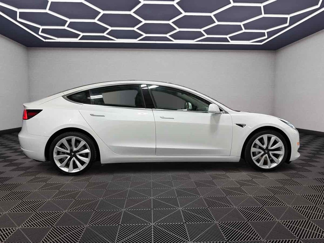 Sedan in Midlothian, IL, United States 4 - 19079201