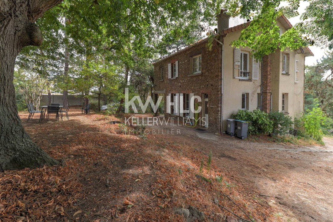 Haus in Les Bures, Garches, Frankreich 3 - 19076637