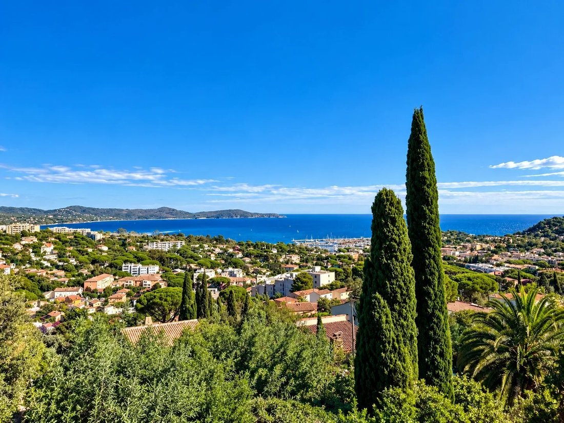 Maison à Nord, Cavalaire-sur-Mer, France 1 - 19084588
