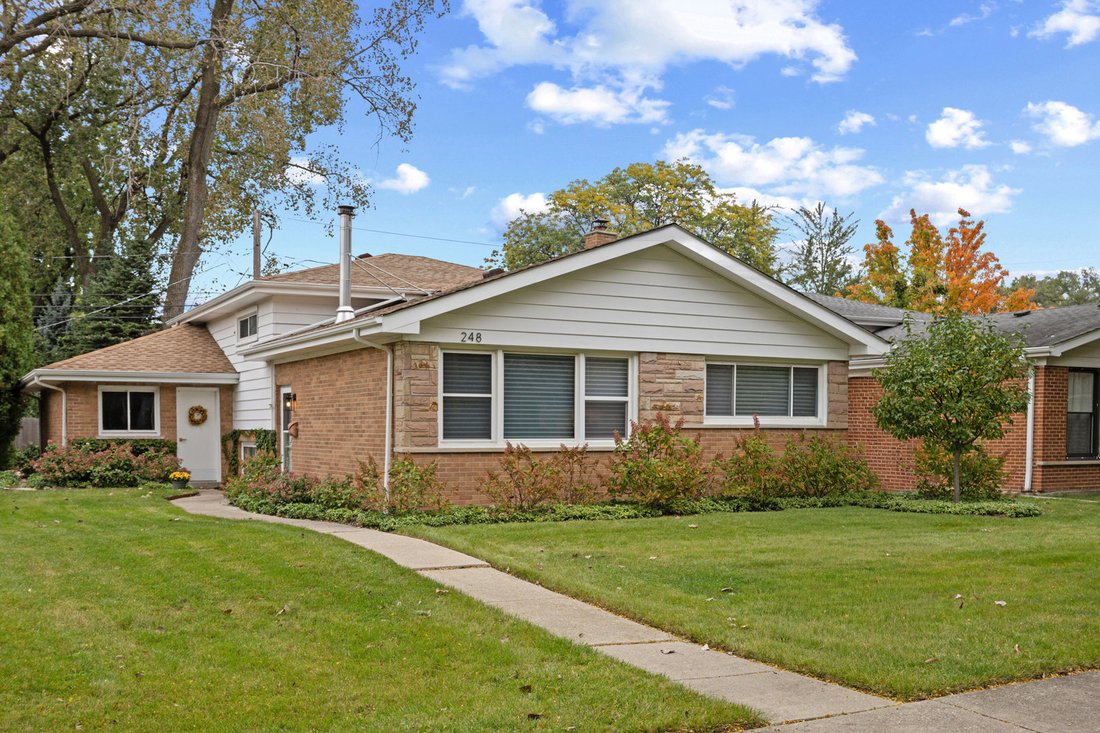 House in Glenview, Illinois, United States 2 - 19083079