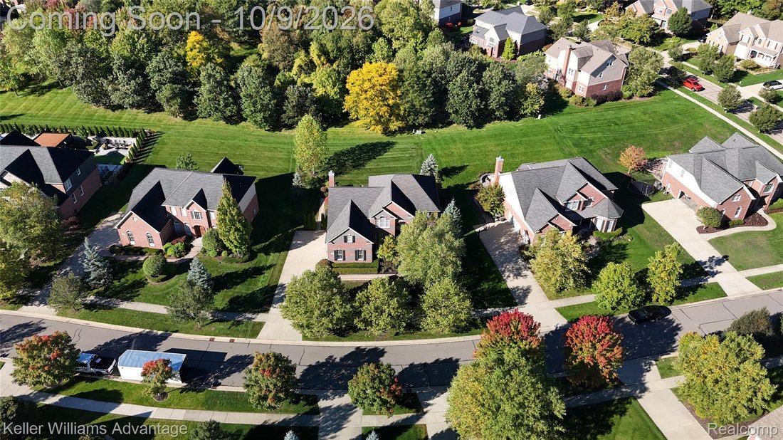 Maison à Novi, Michigan, États-Unis 4 - 19080054
