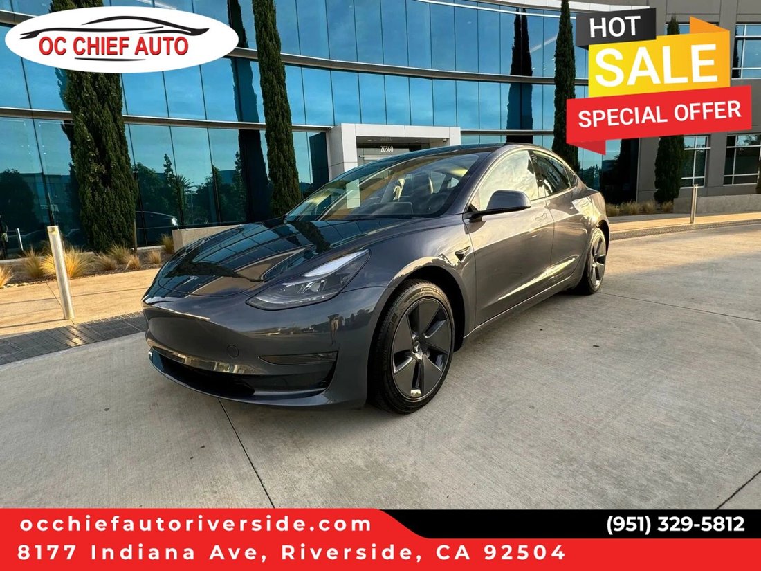 Sedan in Riverside, CA, United States 1 - 19082918