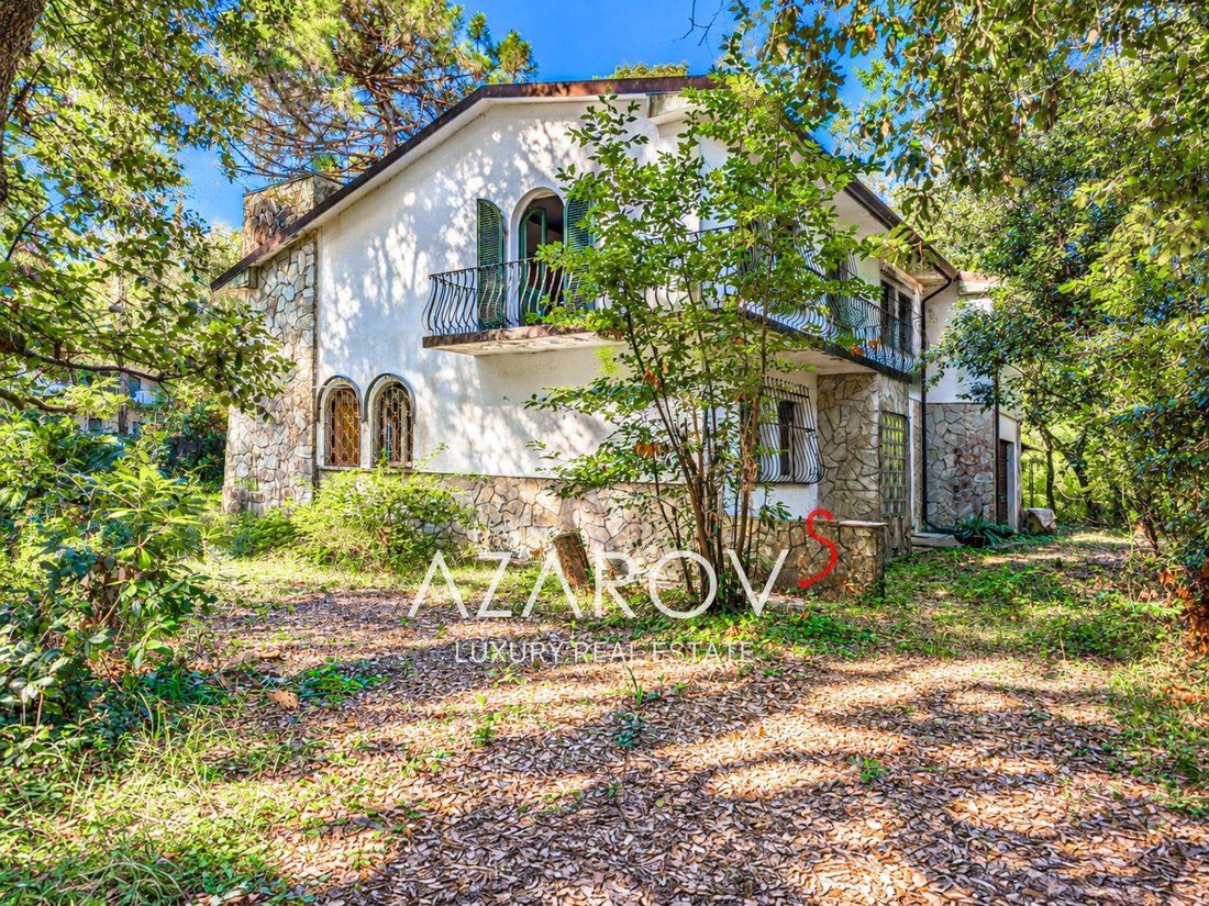 Villa à Marina di Massa Centre, Massa, Italie 4 - 19078970