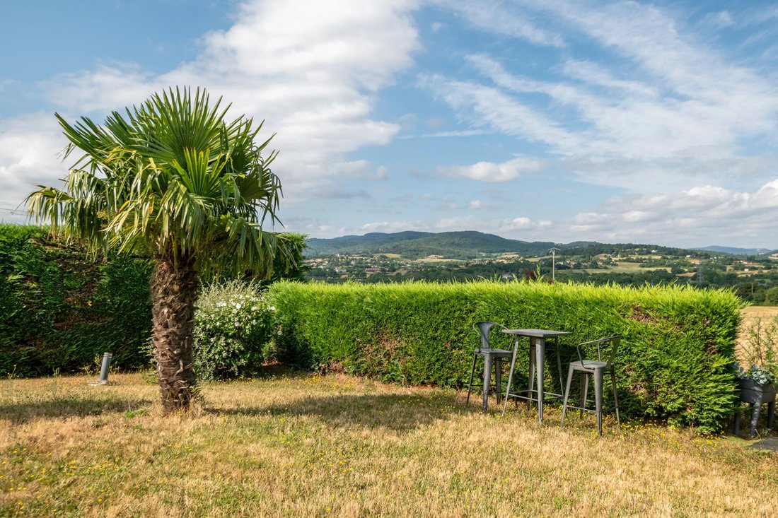 Haus in La Tour-de-Salvagny, Auvergne-Rhone-Alpen, Frankreich 5 - 17345307