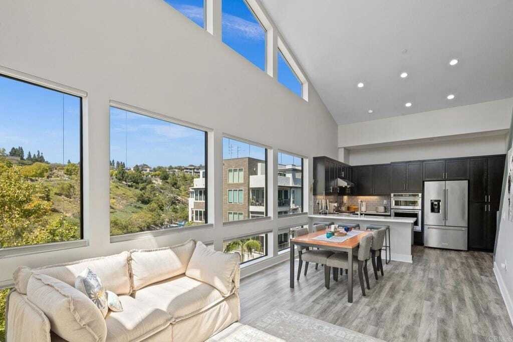 Condo in San Diego, California, United States 2 - 19085275