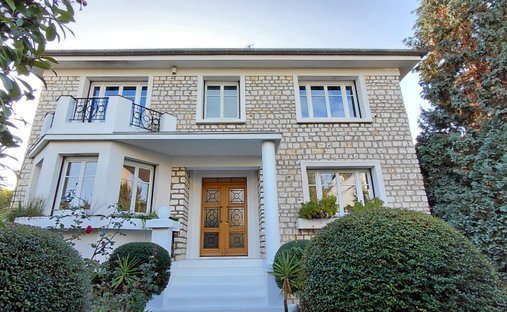 Maison à Centre Montmorency, Montmorency, France 1