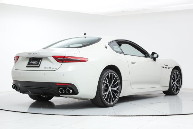 Coupe in Fort Lauderdale, FL, United States 5 - 19077546