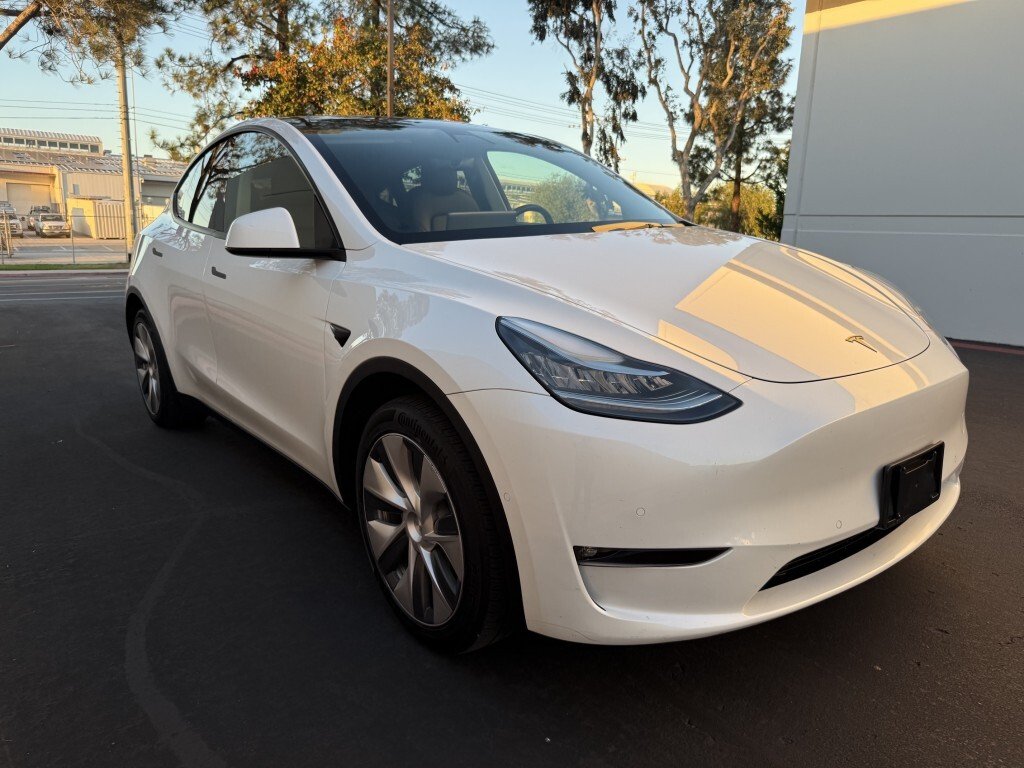 Tesla Model Y in San Diego, CA, United States 2 - 19078958