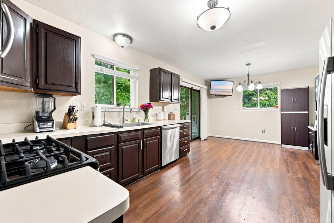 House in SPRINGFLD Township, Michigan, United States 3 - 19081068