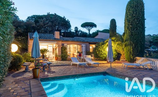 Maison à Nartelle-Noyer-Bellevue-bd des Sardinaux, Sainte-Maxime, France 1