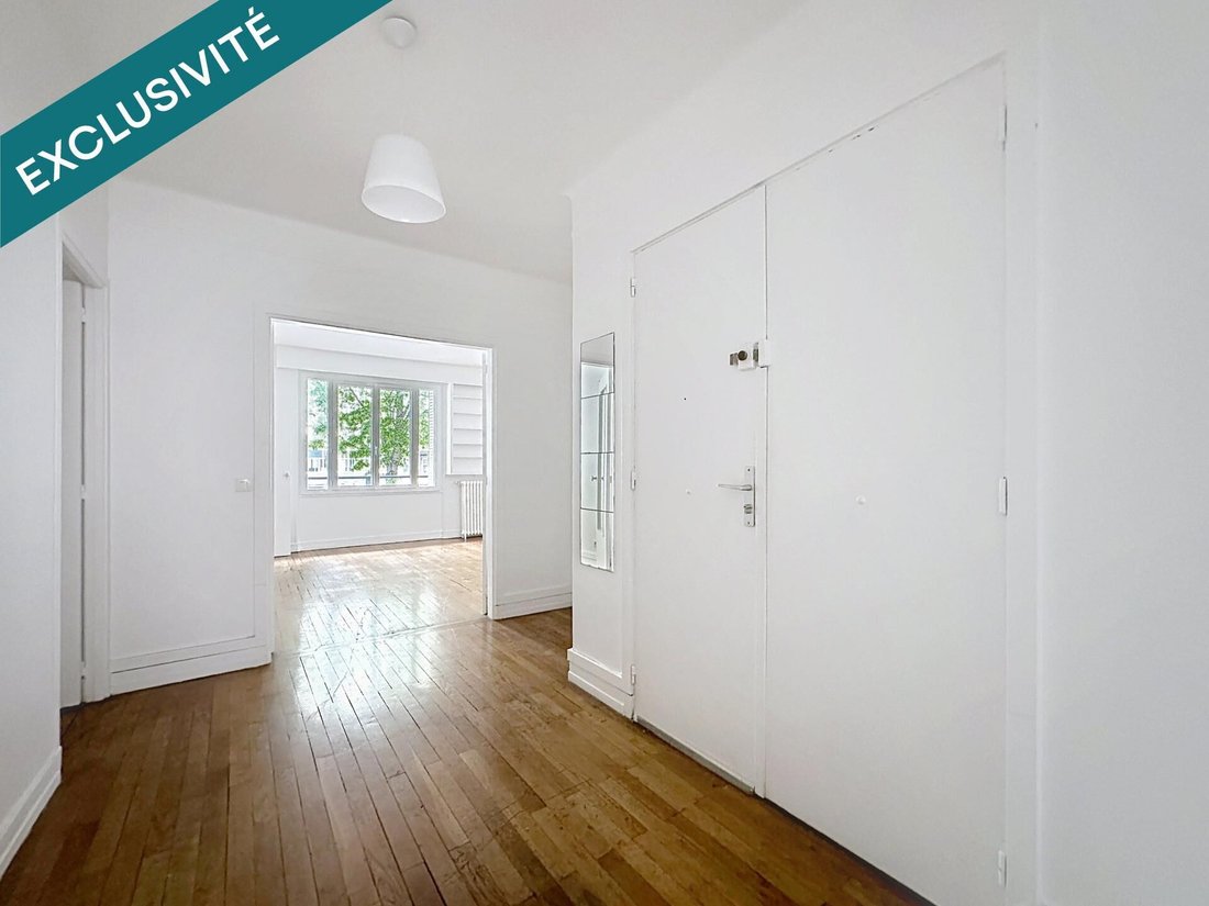 Apartment in Saint Lambert, Paris 15e Arrondissement, Paris 4 - 19078152