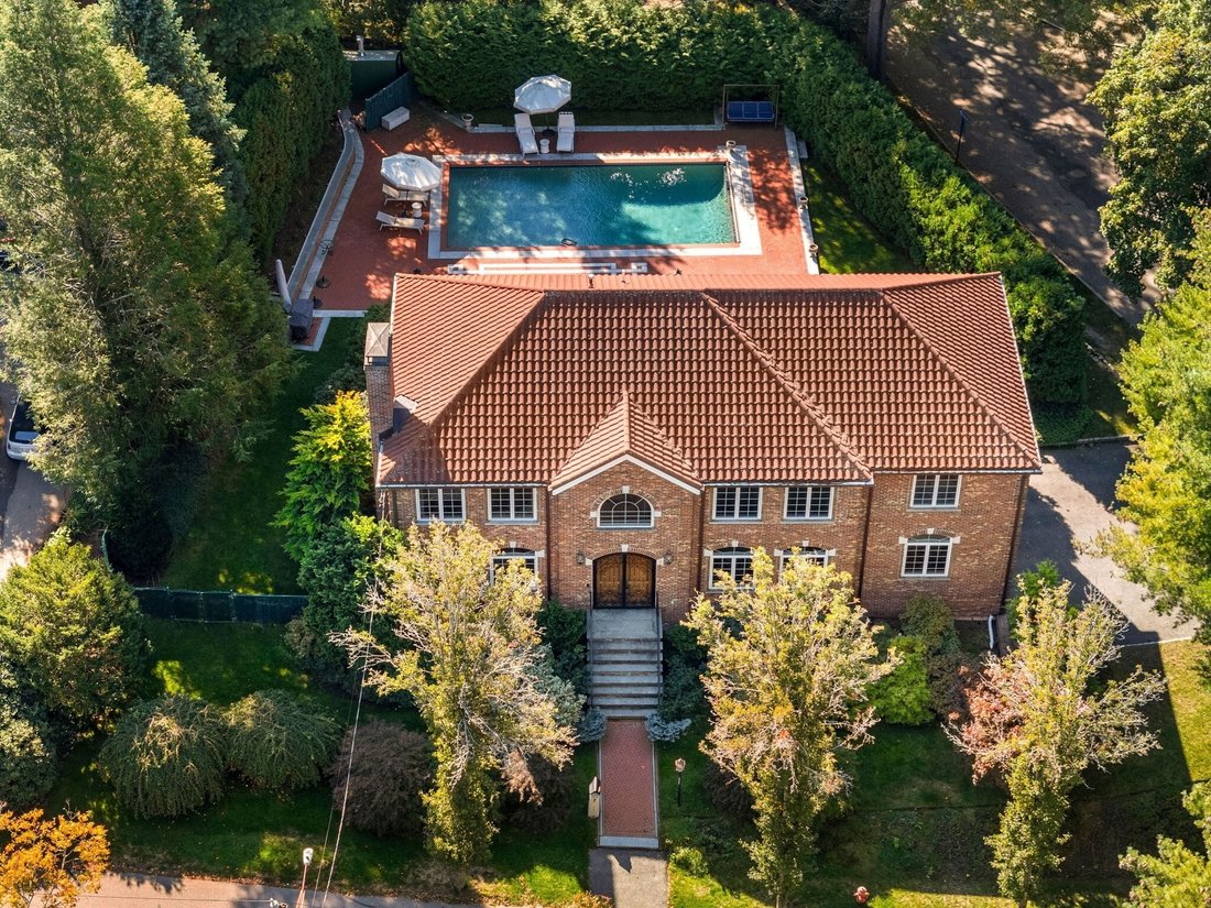 House in Brookline, Massachusetts, United States 1 - 19076773