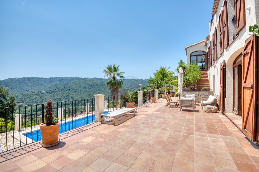 Villa a Girona, Catalogna, Spagna 2 - 19083047