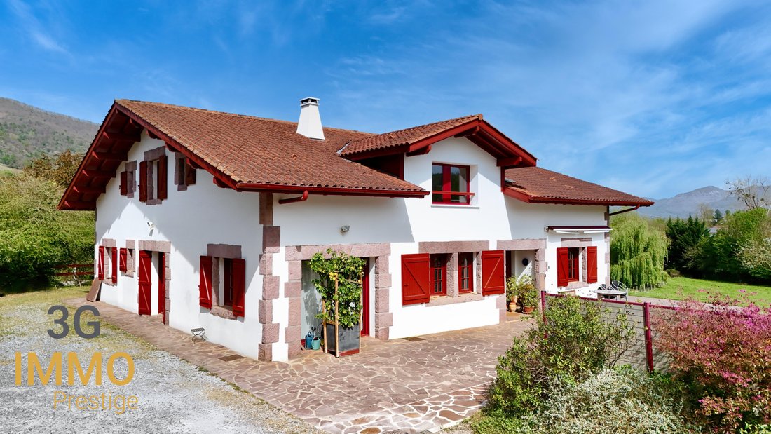 House in Saint-Jean-Pied-de-Port, Nouvelle-Aquitaine, France 1 - 19083024