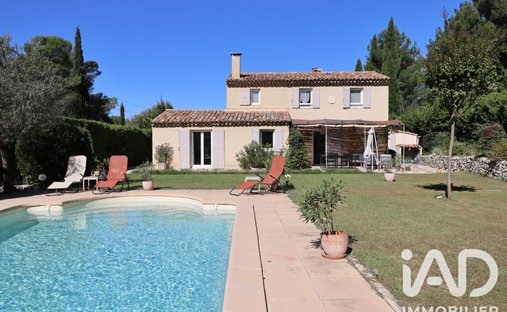 Casa a Saint-Cannat, Provenza-Alpi-Costa Azzurra, Francia 1