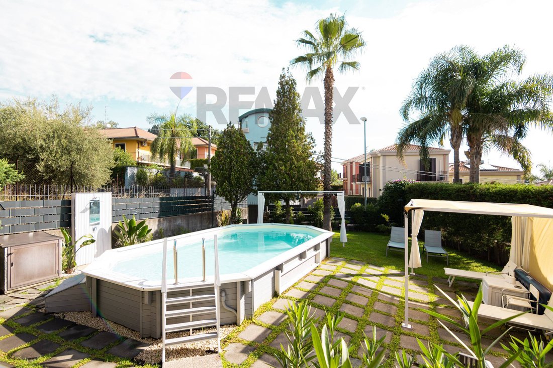 Villa in Aci Sant'Antonio, Sicily, Italy 5 - 19076278