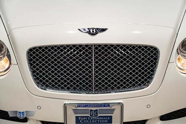 Cabriolet in Ft LAUDERDALE, FL, United States 5 - 19082904