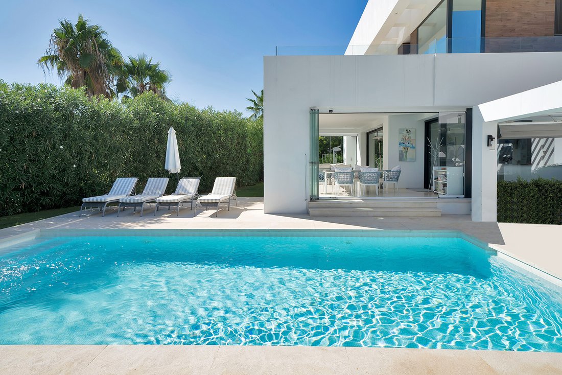 Villa in Estepona, Andalusien, Spanien 2 - 19082704