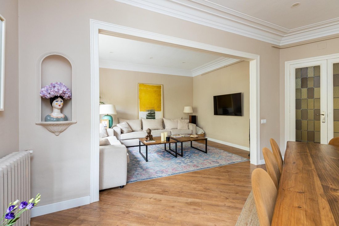 Apartamento en Eixample, Barcelona, España 4 - 19077004