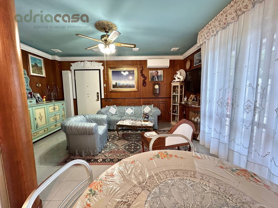 Apartment in Fontanelle-Colle dei Pini, Riccione, Emilia-Romagna 2 - 19076238