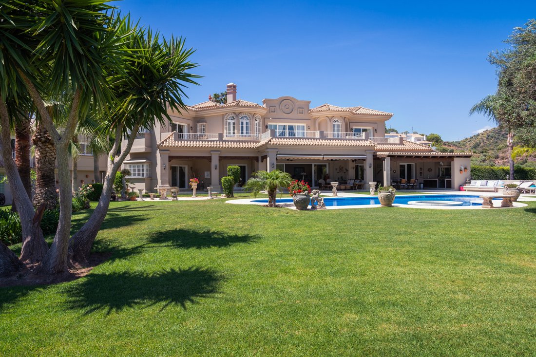 Estate in Nueva Andalucia, Marbella, Spain 2 - 19082871