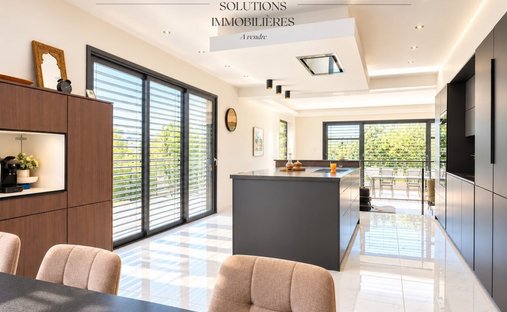 Haus in Centre, Roussillon, Frankreich 1