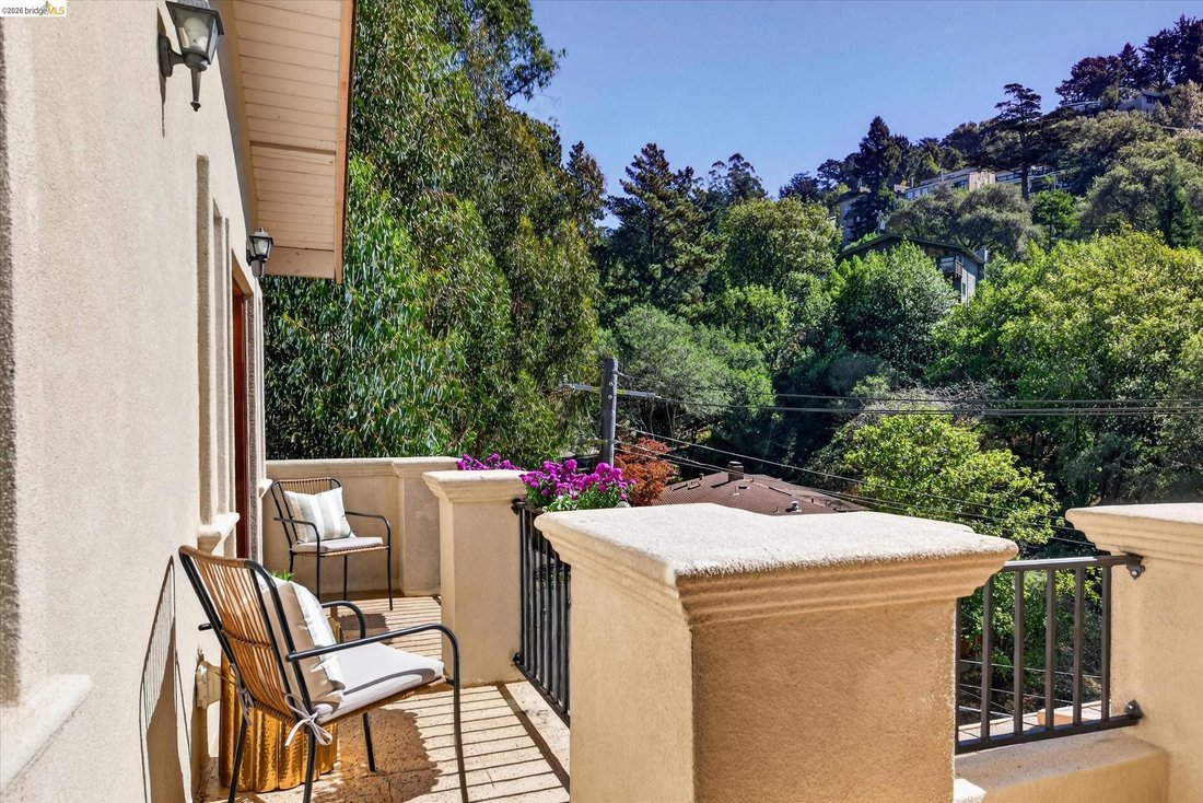 House in Oakland, California, United States 2 - 19079709
