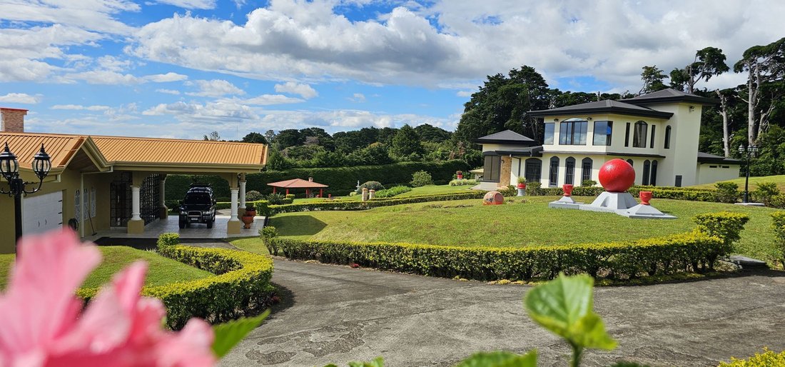 House in San Rafael, Heredia Province, Costa Rica 2 - 19083068