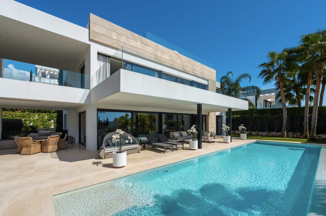 Villa en Nueva Andalucía, Marbella, España 1 - 19078060
