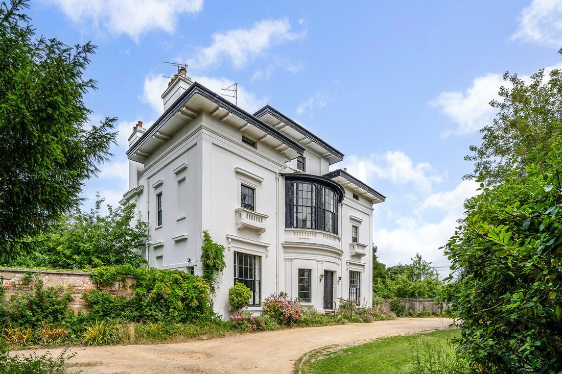 House in Tivoli, Cheltenham, England 1 - 19077087