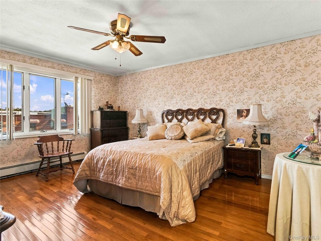 House in New York, New York, United States 2 - 19079739